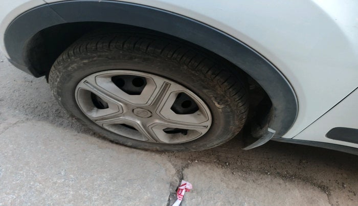 2022 Tata NEXON XM PLUS SUNROOF PETROL, Petrol, Manual, 29,962 km, tyre