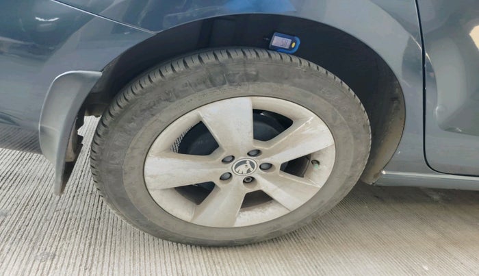 2020 Skoda Rapid 1.0 AMBITION TSI MT, Petrol, Manual, 81,002 km, tyre