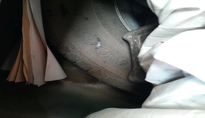 2023 Mahindra XUV300 W8 (O) 1.5 DIESEL, Diesel, Manual, 41,245 km, tyre