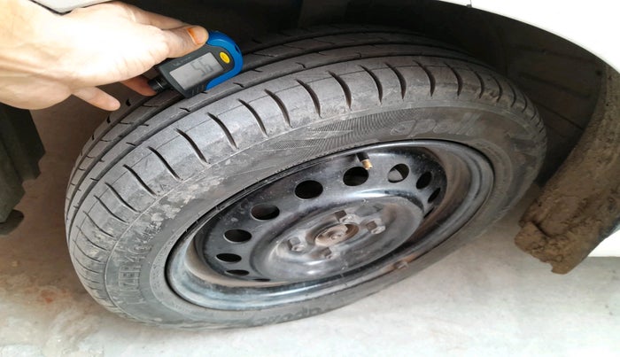 2012 Maruti Wagon R 1.0 VXI, Petrol, Manual, 69,977 km, tyre