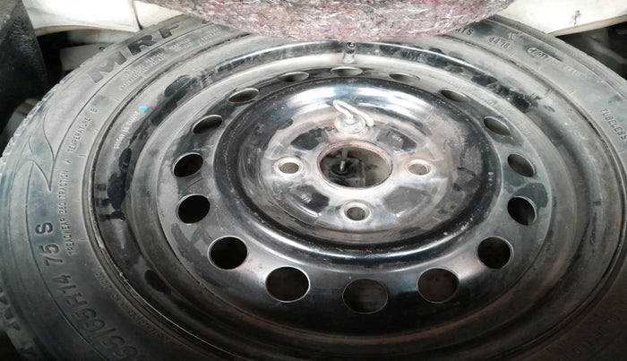 2012 Maruti Wagon R 1.0 VXI, Petrol, Manual, 69,977 km, tyre