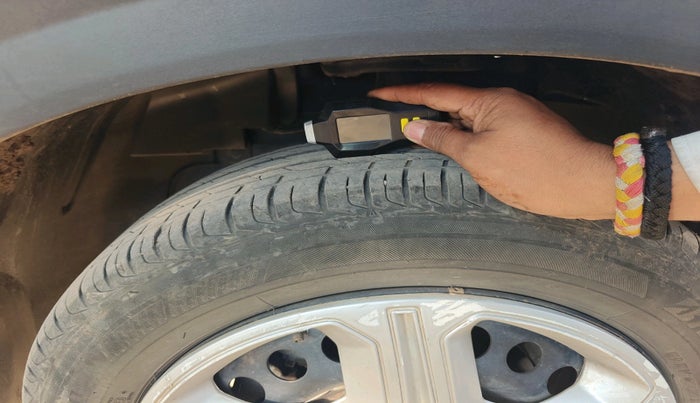 2023 Tata NEXON SMART 1.2 PETROL, Petrol, Manual, 18,277 km, tyre