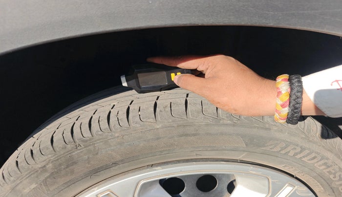 2023 Tata NEXON SMART 1.2 PETROL, Petrol, Manual, 18,277 km, tyre