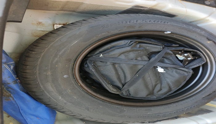 2023 Tata NEXON SMART 1.2 PETROL, Petrol, Manual, 18,277 km, tyre