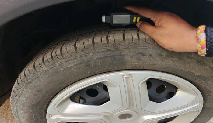 2023 Tata NEXON SMART 1.2 PETROL, Petrol, Manual, 18,277 km, tyre