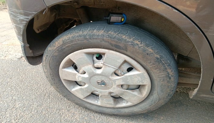 2011 Maruti Wagon R 1.0 LXI, Petrol, Manual, 81,594 km, tyre