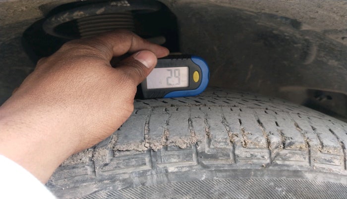 2019 Tata Harrier XZ 2.0L, Diesel, Manual, 1,04,695 km, tyre