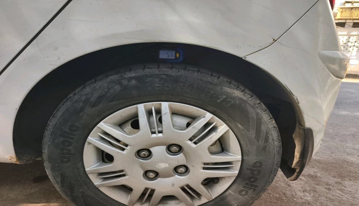 2013 Hyundai i10 MAGNA 1.1, Petrol, Manual, 1,28,890 km, tyre