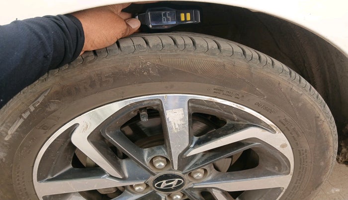 2021 Hyundai GRAND I10 NIOS ASTA AMT 1.2 KAPPA VTVT, Petrol, Automatic, 63,602 km, tyre