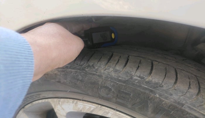 2015 Hyundai Elite i20 ASTA 1.4 CRDI (O), Diesel, Manual, 84,580 km, tyre