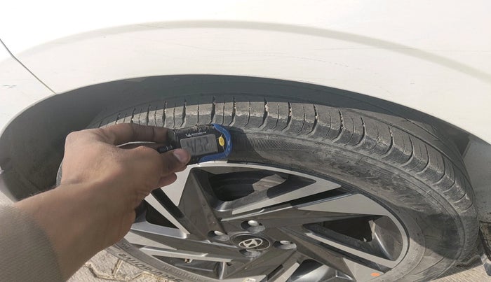 2022 Hyundai NEW I20 ASTA 1.2 MT, Petrol, Manual, 49,386 km, tyre