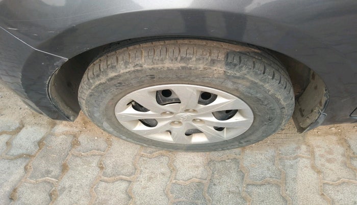 2016 Hyundai Elite i20 SPORTZ 1.2, Petrol, Manual, 28,769 km, tyre