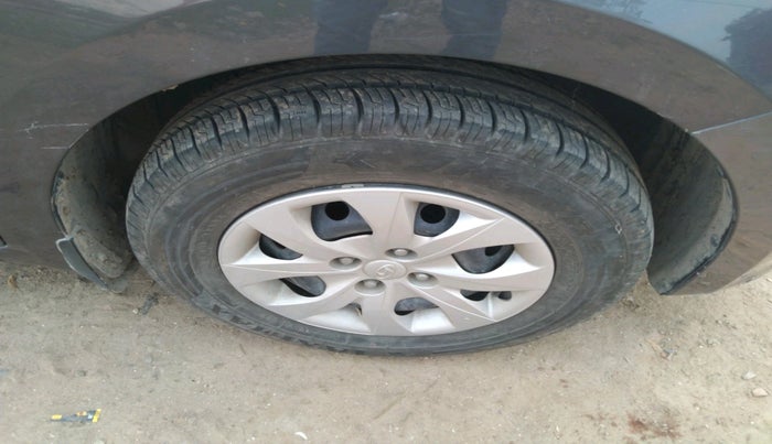 2016 Hyundai Elite i20 SPORTZ 1.2, Petrol, Manual, 28,769 km, tyre