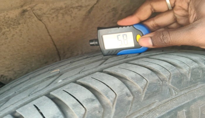 2023 Mercedes Benz GLA Class 200, Petrol, Automatic, 10,000 km, tyre