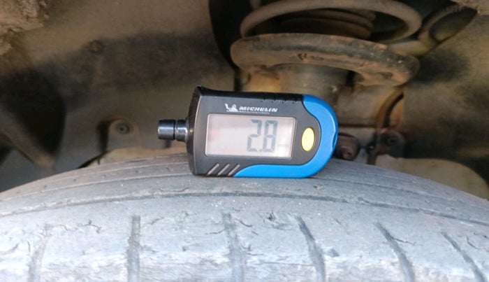 2014 Ford Ecosport TREND 1.5L PETROL, Petrol, Manual, 1,05,514 km, tyre