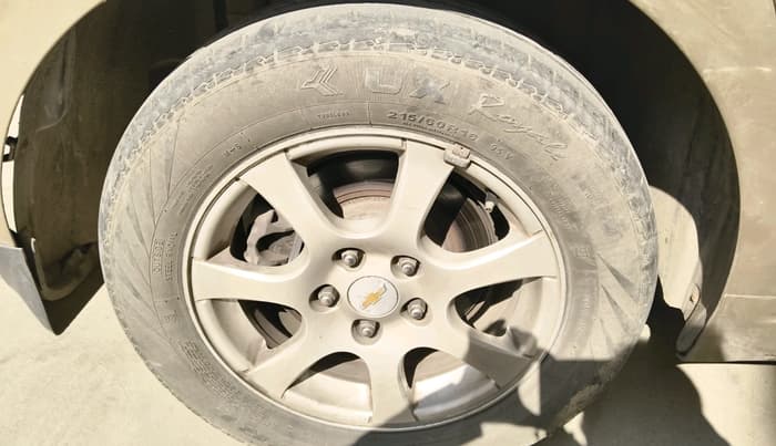 2010 Chevrolet Cruze LTZ, Diesel, Manual, 1,26,807 km, tyre