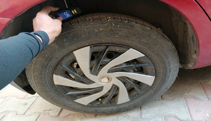 2013 Maruti Swift VXI, Petrol, Manual, 76,114 km, tyre