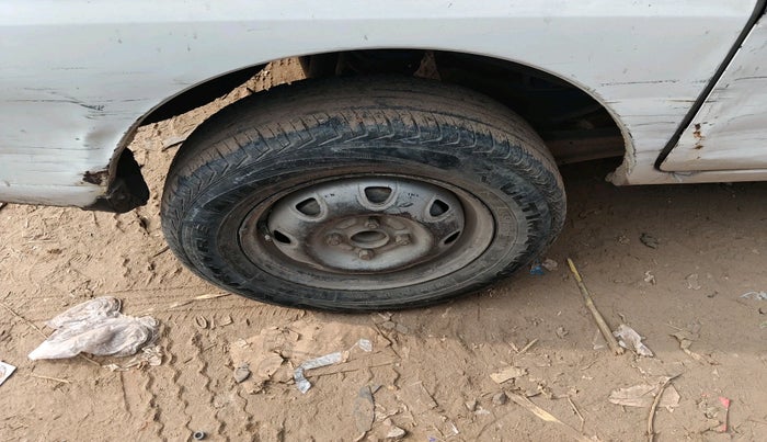 2010 Maruti Eeco 5 STR WITH A/C+HTR, Petrol, Manual, 1,15,733 km, tyre