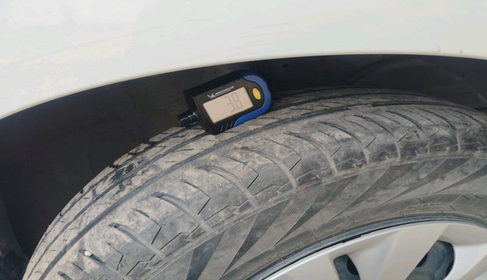 2022 Maruti Swift VXI AMT, Petrol, Automatic, 38,566 km, tyre