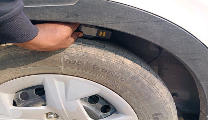 2022 Hyundai VENUE S 1.2, Petrol, Manual, 65,255 km, tyre