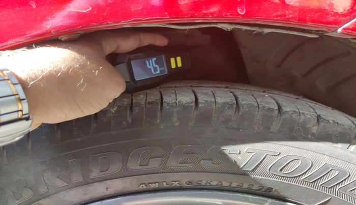 2015 Tata Bolt XT REVOTRON, Petrol, Manual, 44,404 km, tyre