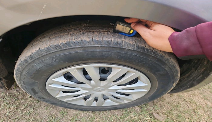 2016 Maruti Swift VXI, Petrol, Manual, 79,655 km, tyre