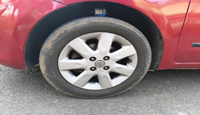 2011 Nissan Micra XV PREMIUM DIESEL, Diesel, Manual, 1,19,595 km, tyre