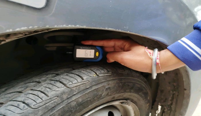 2016 Maruti Wagon R 1.0 LXI CNG, Petrol, Manual, 80,836 km, tyre