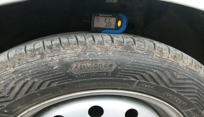 2019 Maruti Swift LXI, Petrol, Manual, 28,388 km, tyre