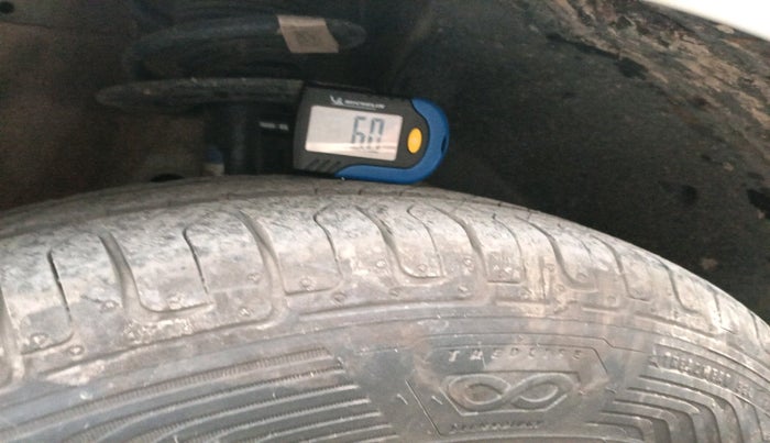 2019 Maruti Swift LXI, Petrol, Manual, 28,388 km, tyre