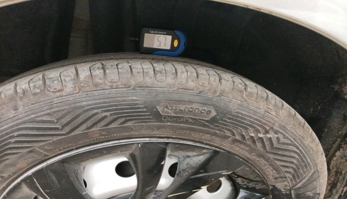 2019 Maruti Swift LXI, Petrol, Manual, 28,388 km, tyre