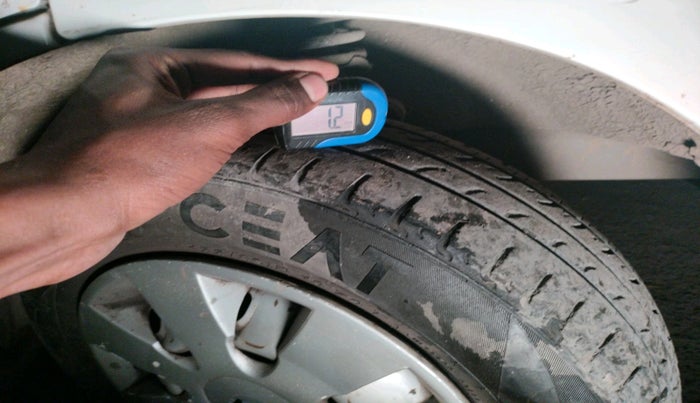 2019 Maruti Eeco 5 STR WITH A/C+HTR CNG, Petrol, Manual, 74,242 km, tyre