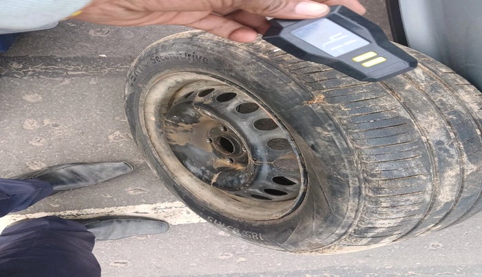 2019 Hyundai Verna 1.4 EX PETROL, Petrol, Manual, 41,992 km, tyre