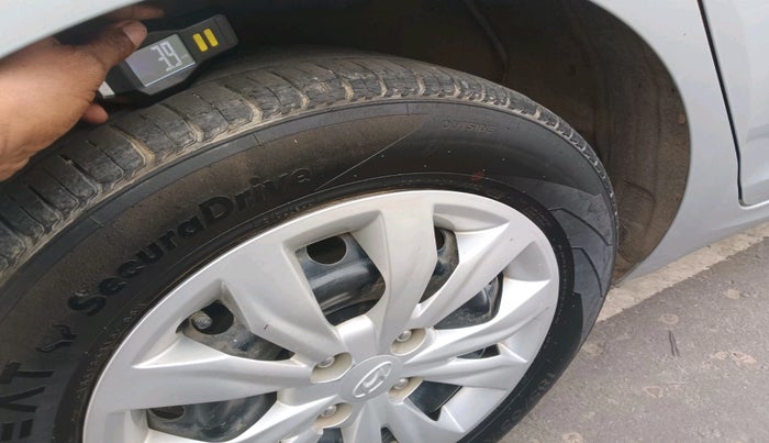 2019 Hyundai Verna 1.4 EX PETROL, Petrol, Manual, 41,992 km, tyre