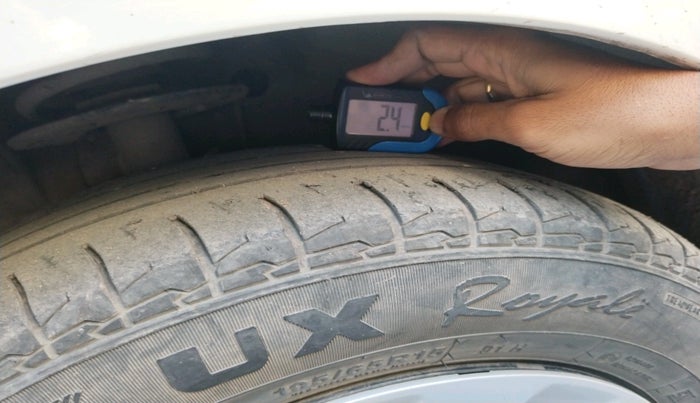 2022 Maruti Ertiga VXi (O), Petrol, Manual, 1,17,612 km, tyre