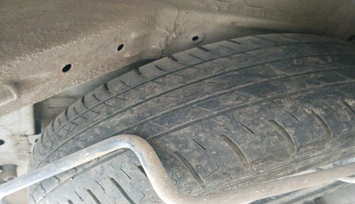 2022 Maruti Ertiga VXi (O), Petrol, Manual, 1,17,612 km, tyre