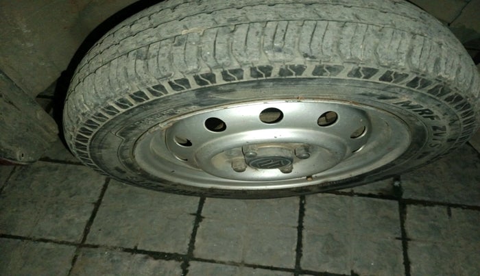 2014 Maruti Wagon R 1.0 LXI, Petrol, Manual, 65,773 km, tyre