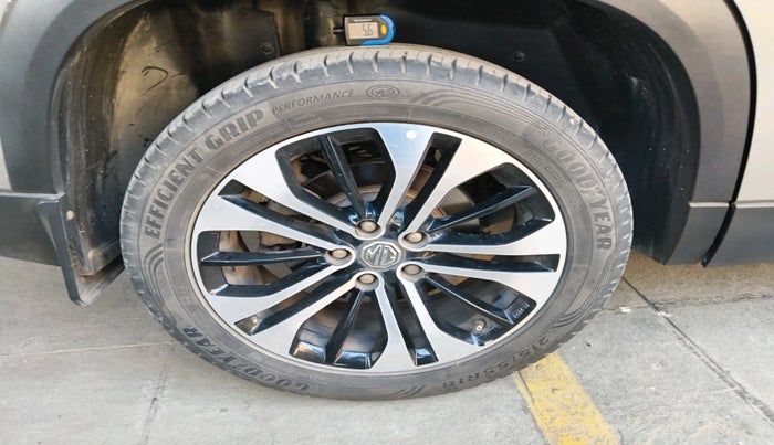 2021 MG HECTOR SHARP 1.5 PETROL CVT, Petrol, Automatic, 41,861 km, tyre