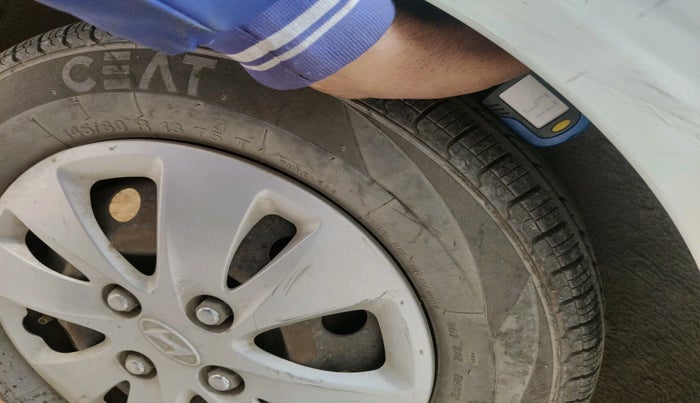 2011 Hyundai i10 SPORTZ 1.2, Petrol, Manual, 1,19,096 km, tyre