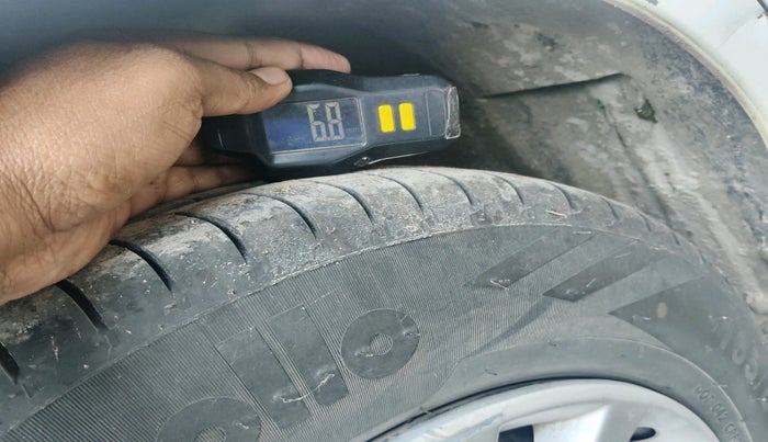 2012 Maruti Swift Dzire VDI, Diesel, Manual, 1,32,740 km, tyre