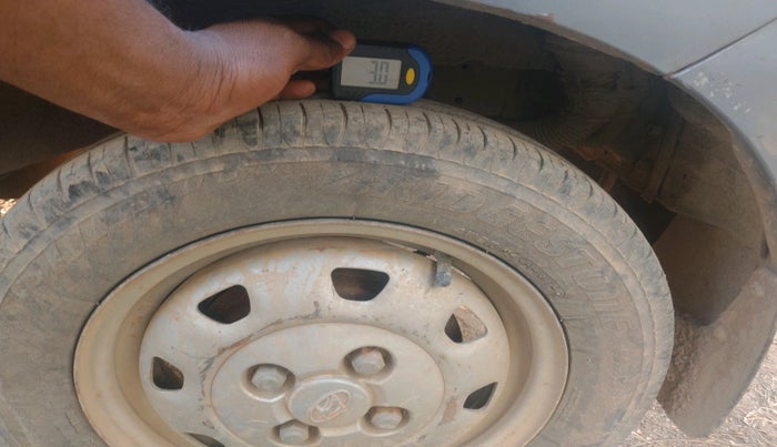 2011 Hyundai Santro Xing GL LPG, Petrol, Manual, 1,10,467 km, tyre