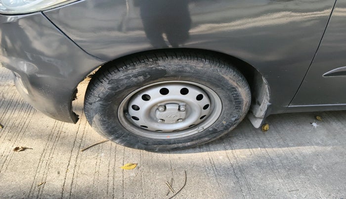 2013 Hyundai i10 ERA 1.1, Petrol, Manual, 33,876 km, tyre