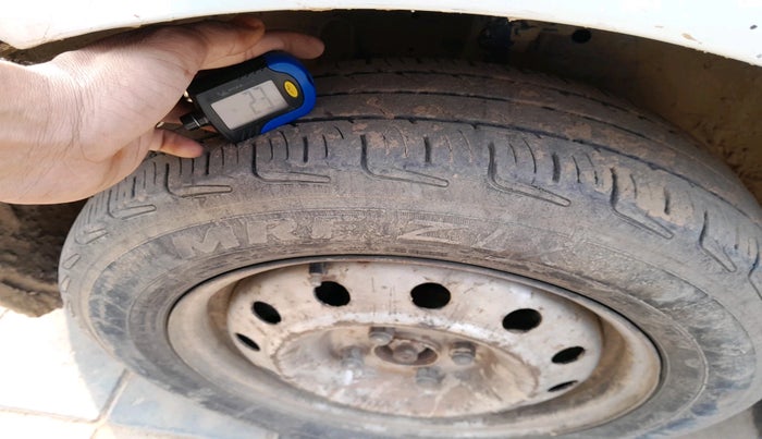 2016 Maruti Swift Dzire LDI, Diesel, Manual, 1,53,866 km, tyre