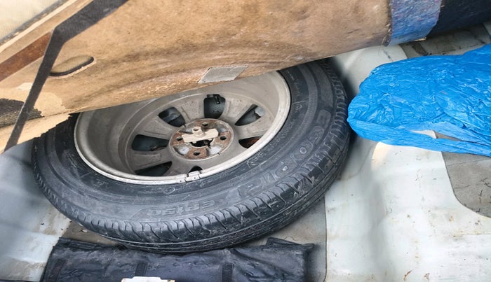 2015 Hyundai Verna FLUIDIC 4S 1.6 VTVT S, Petrol, Manual, 50,168 km, tyre