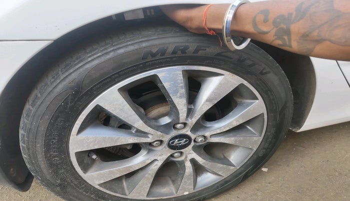 2014 Hyundai Verna FLUIDIC 1.4 VTVT CX, Petrol, Manual, 69,686 km, tyre