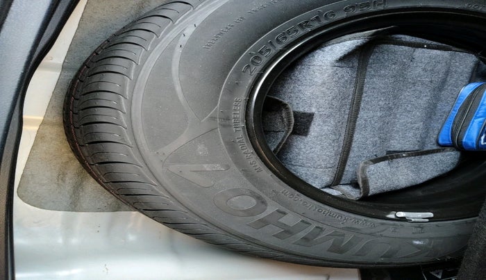 2020 KIA SELTOS HTK 1.5 PETROL, Petrol, Manual, 34,601 km, tyre