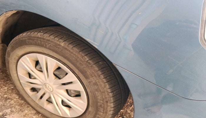 2012 Toyota Innova 2.5 G 7 STR, Diesel, Manual, 1,13,419 km, tyre