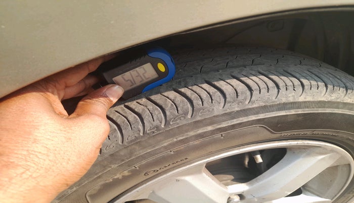 2012 Honda City 1.5L I-VTEC S MT, Petrol, Manual, 1,16,194 km, tyre