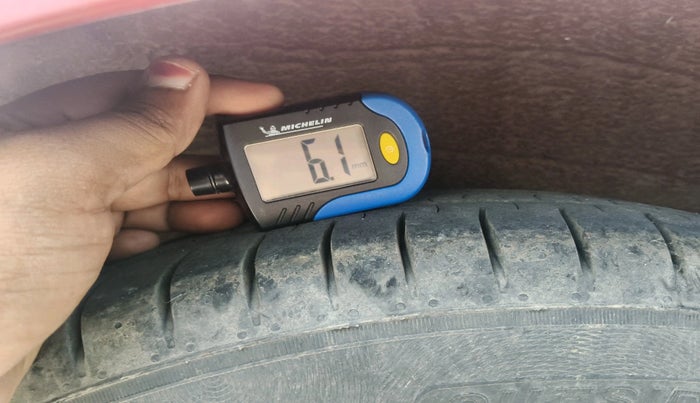 2010 Hyundai i10 SPORTZ 1.2, Petrol, Manual, 73,296 km, tyre