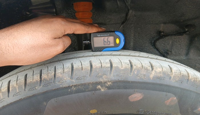 2025 Tata PUNCH ADVENTURE MT CNG , Petrol, Manual, 128 km, tyre